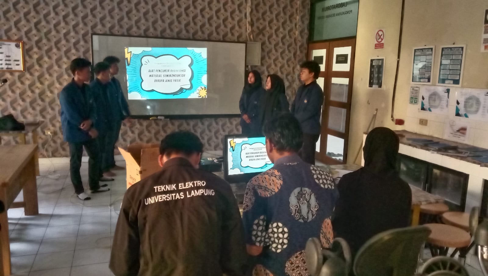 Ujian Praktikum 2023/2024