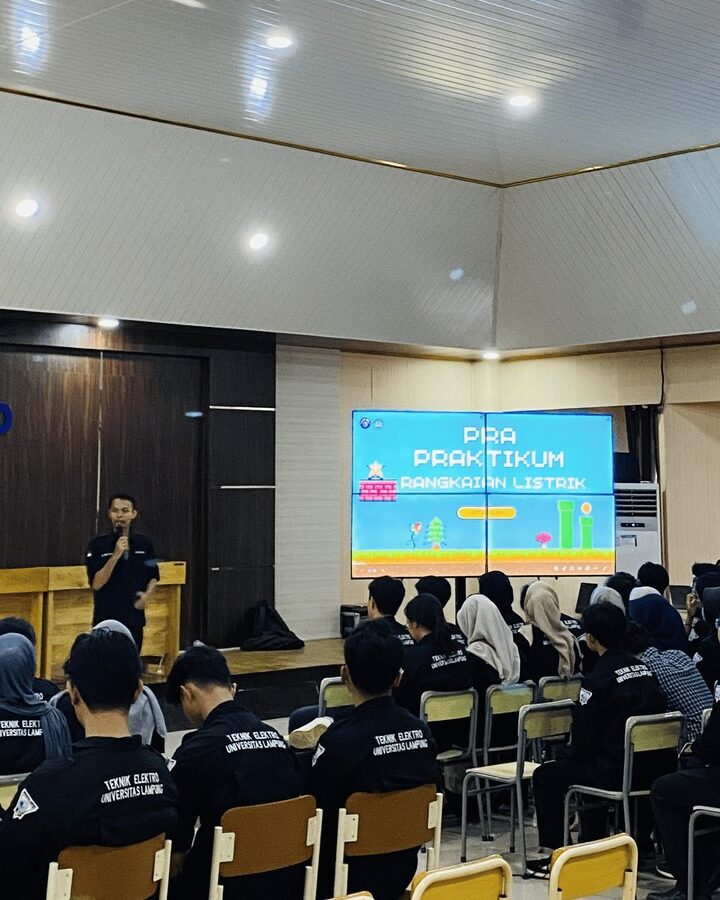 Menyongsong Praktikum Semester Ganjil, Mahasiswa Teknik Elektro Angkatan 2024 Ikuti Sesi Pra Praktikum Rangkaian Listrik